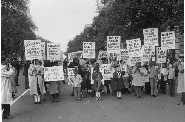 Photograph of Lincoln Memorial Youth March for Integrated Schools