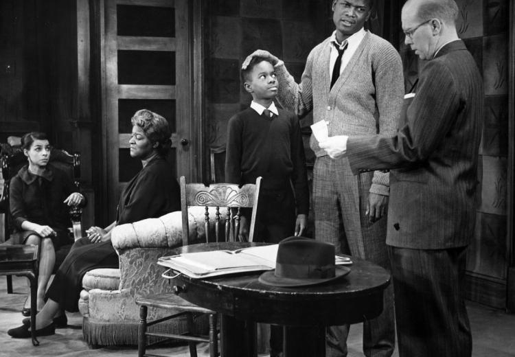 Photo of a scene from the play A Raisin in the Sun (1959)