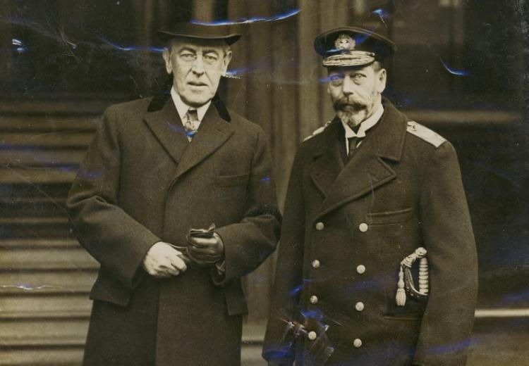 President Wilson and King George V of England, outside of Buckingham Palace. December 1918.